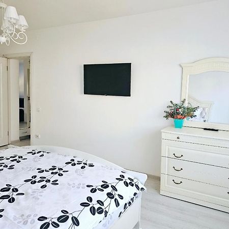 White Apartament, Brăila المظهر الخارجي الصورة