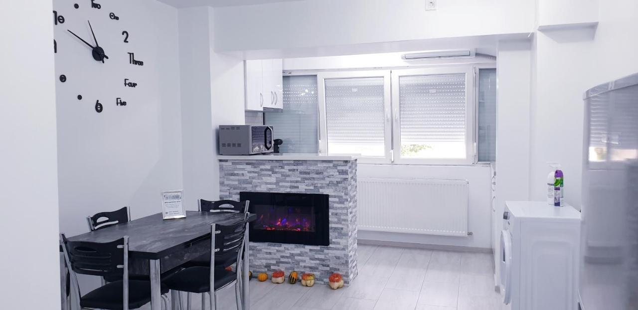White Apartament, Brăila المظهر الخارجي الصورة